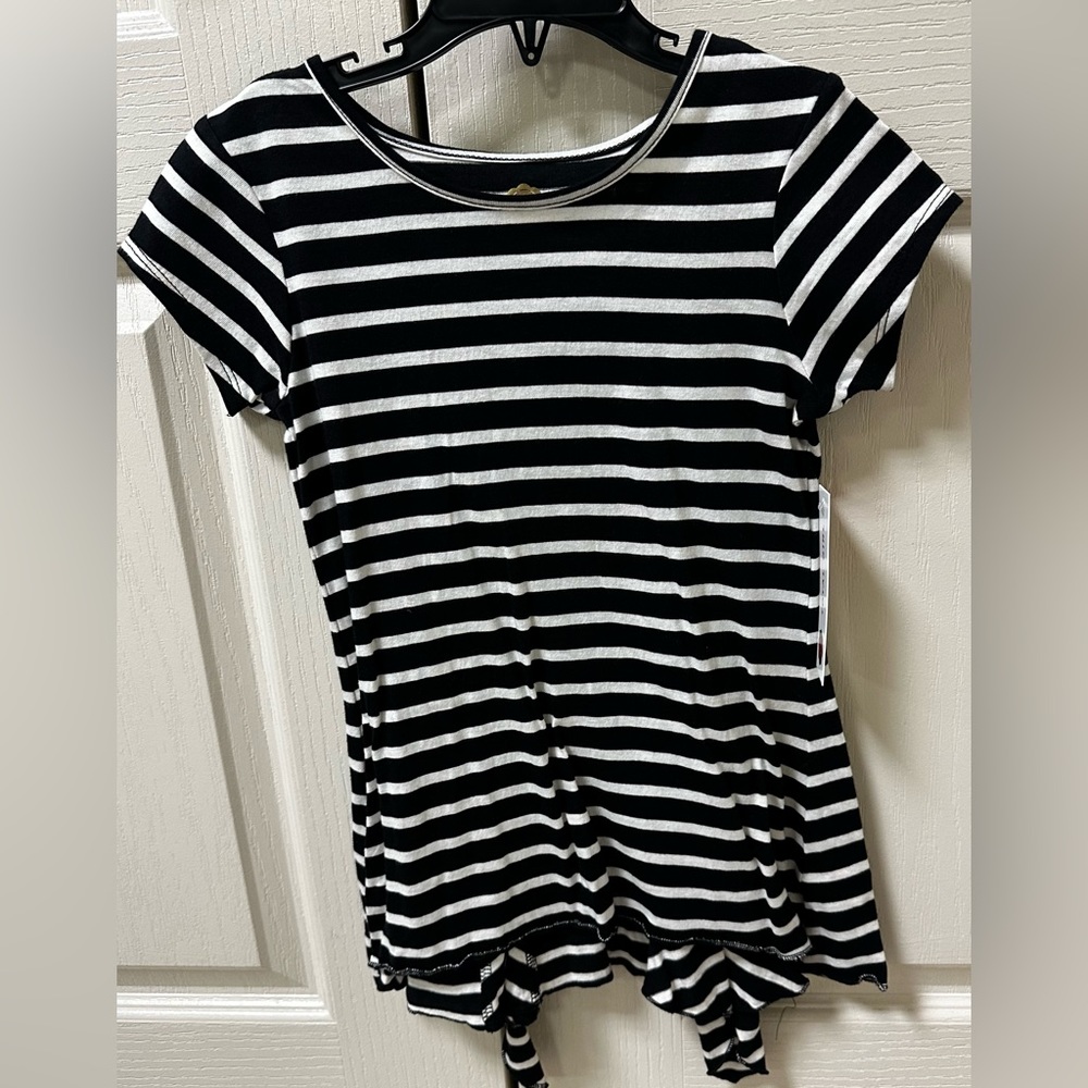girls 4 & up tunic top small 6/7 black